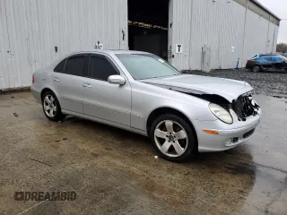 2004 Mercedes-Benz E 320 with VIN WDBUF65J04A518015, listed as a Copart auction lot 51926545 with 198,741 mi miles and Salvage Title. Bid and sale history available at carsss.com. Image 4.