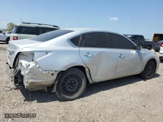 2015 Nissan Altima 2.5 SV with VIN 1N4AL3AP4FC246684, listed as a Copart auction lot 53384605 with 180,106 mi miles and Salvage Title. Bid and sale history available at carsss.com. Image 3.