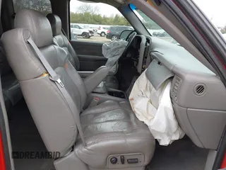 2000 GMC Sierra 1500 SLE with VIN 1GTEK19T3YZ153062, listed as a IAAI auction lot 41827424 with Not Provided miles and . Bid and sale history available at DreamBid. Image 5.