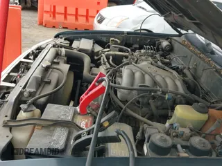 1997 Toyota 4Runner SR5 z VIN JT3HN86R5V0079332, wystawiony jako IAAI lot #42442695 z przebiegiem 202 696 mil mil oraz . Historia ofert i sprzedaży dostępna na DreamBid. Obrazek 12.
