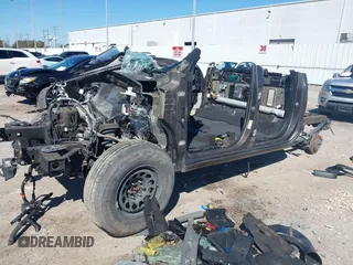 2020 GMC Sierra 1500 Denali z VIN 1GTU9FEL9LZ170791, wystawiony jako IAAI lot #41732485 z przebiegiem Nie podano mil oraz . Historia ofert i sprzedaży dostępna na DreamBid. Obrazek 19.