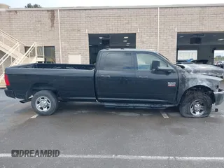 2012 Ram 2500 ST z VIN 3C6UD5HL0CG181853, wystawiony jako IAAI lot #41603748 z przebiegiem Nie podano mil oraz . Historia ofert i sprzedaży dostępna na DreamBid. Obrazek 13.