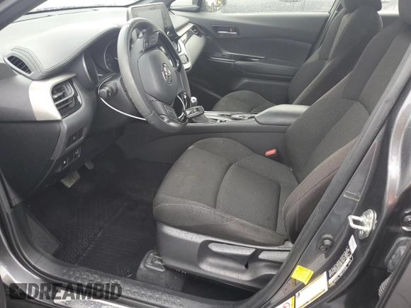 2019 Toyota C-HR XLE z VIN JTNKHMBX4K1061119, wystawiony jako Copart lot #47112995 z przebiegiem 42 983 mil mil oraz Szkoda całkowita • Salvage title. Historia ofert i sprzedaży dostępna na DreamBid. Obrazek 7.