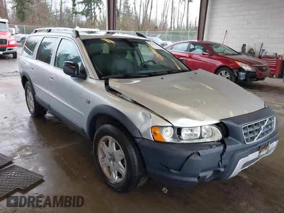 2006 Volvo XC70 with VIN YV4SZ592X61210458, listed as a IAAI auction lot 41663456 with 179,475 mi miles. Bid and sale history available at carsss.com. Image 1.