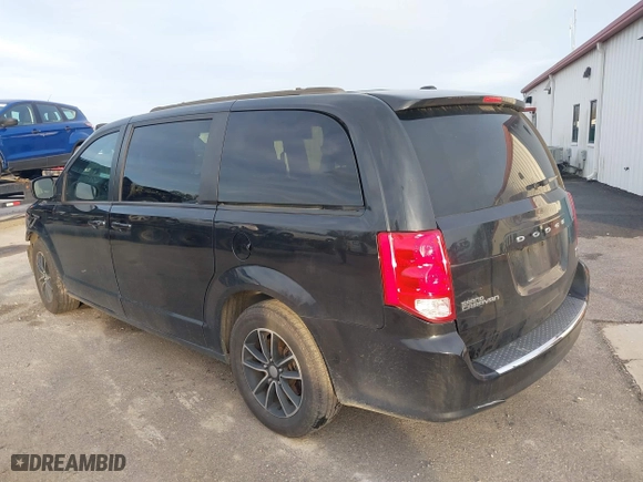 2018 Dodge Grand Caravan GT with VIN 2C4RDGEG3JR345119, listed as a IAAI auction lot 40976021 with 164,923 mi miles. Bid and sale history available at carsss.com. Image 3.