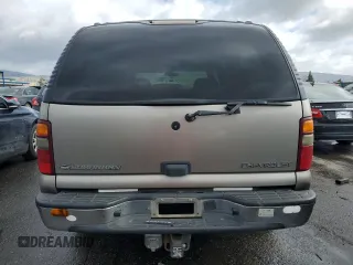 2002 Chevrolet Suburban LS with VIN 1GNEC16T52J182139, listed as a Copart auction lot 45413545 with 447,067 mi miles and Salvage Title. Bid and sale history available at carsss.com. Image 6.