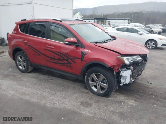 2015 Toyota RAV4 XLE with VIN JTMRFREV6FD124533, listed as a IAAI auction lot 41132398 with 135,701 mi miles. Bid and sale history available at carsss.com. Image 1.