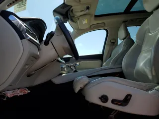 2021 Volvo XC90 Inscription с VIN YV4A221L1M1750829, выставлен на аукционе Copart как лот 46690895 с пробегом 133 372 миль миль и Списание • Salvage title. История ставок и продаж доступна на DreamBid. Изображение 7.