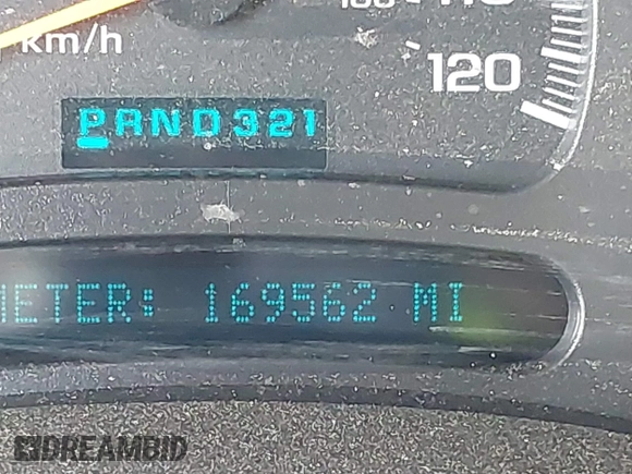2004 GMC Yukon SLT with VIN 1GKEK13ZX4R198169, listed as a IAAI auction lot 41577015 with 169,562 mi miles. Bid and sale history available at carsss.com. Image 15.