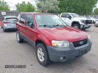 2005 Ford Escape XLT с VIN 1FMCU93185KB25796, выставлен на аукционе IAAI как лот 42374603 с пробегом 248 276 миль миль и . История ставок и продаж доступна на DreamBid. Изображение 1.