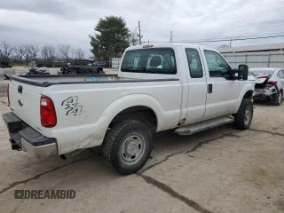 2014 Ford F-250 XL with VIN 1FT7X2B62EEA64817, listed as a Copart auction lot 43333775 with 349,548 mi miles and Salvage title. Bid and sale history available at DreamBid. Image 3.
