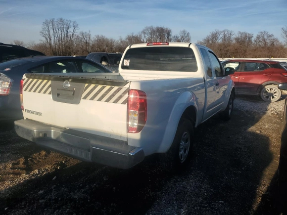 2014 Nissan Frontier S z VIN 1N6BD0CT2EN770064, wystawiony jako Copart lot #42619925 z przebiegiem 164 033 mil mil oraz Czysty tytuł • Clean title. Historia ofert i sprzedaży dostępna na DreamBid. Obrazek 3.