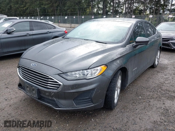 2019 Ford Fusion SE with VIN 3FA6P0LU6KR272193, listed as a IAAI auction lot 41993485 with 132,845 mi miles and . Bid and sale history available at DreamBid. Image 17.
