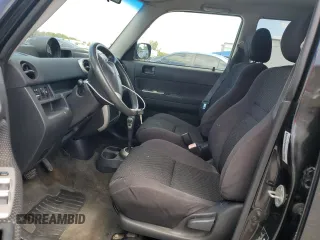 2005 Scion xB z VIN JTLKT324854000074, wystawiony jako Copart lot #52434605 z przebiegiem 480 748 mil mil oraz Szkody całkowita. Historia ofert i sprzedaży dostępna na DreamBid. Obrazek 7.