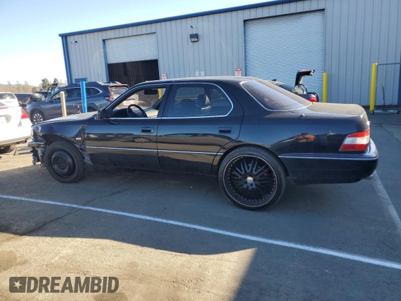 1994 Lexus LS z VIN JT8UF11E7R0212423, wystawiony jako Copart lot #41617785 z przebiegiem 228 574 mil mil oraz Szkoda całkowita • Salvage title. Historia ofert i sprzedaży dostępna na DreamBid. Obrazek 2.