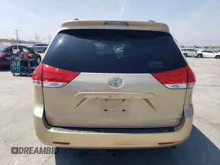 2013 Toyota Sienna XLE AAS с VIN 5TDYK3DC6DS322289, выставлен на аукционе Copart как лот 54626135 с пробегом 131 203 миль миль и Списание • Salvage title. История ставок и продаж доступна на DreamBid. Изображение 6.