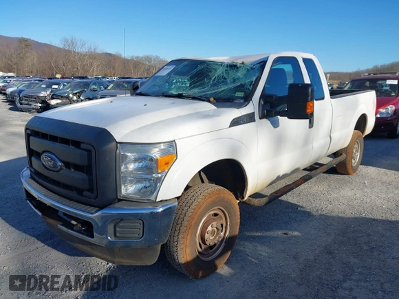 2015 Ford F-250 XLT z VIN 1FT7X2B67FEA07014, wystawiony jako IAAI lot #41625425 z przebiegiem 113 404 mil mil oraz . Historia ofert i sprzedaży dostępna na DreamBid. Obrazek 6.