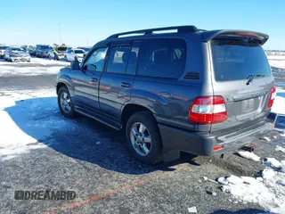 2007 Toyota Land Cruiser with VIN JTEHT05J372107212, listed as a IAAI auction lot 41281746 with 136,460 mi miles. Bid and sale history available at carsss.com. Image 3.