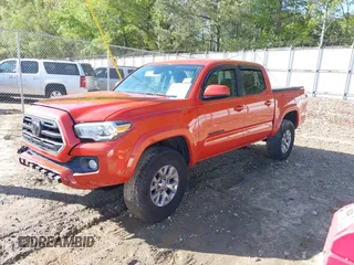 2018 Toyota Tacoma SR5 with VIN 5TFAZ5CN2JX069067, listed as a IAAI auction lot 41975459 with 92,434 mi miles and . Bid and sale history available at DreamBid. Image 17.