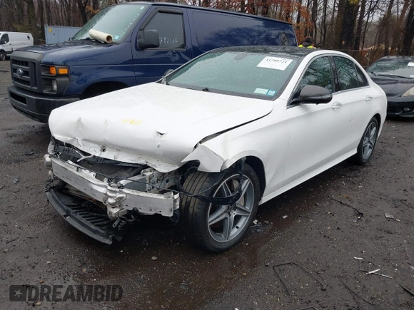 2019 Mercedes-Benz E-Class E 300 with VIN WDDZF4KBXKA514520, listed as a IAAI auction lot 41788721 with 71,600 mi miles. Bid and sale history available at carsss.com. Image 18.