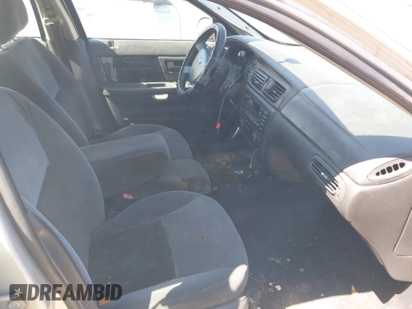 2005 Ford Taurus SE with VIN 1FAFP53U85A117320, listed as a IAAI auction lot 42121647 with 179,434 mi miles. Bid and sale history available at carsss.com. Image 5.