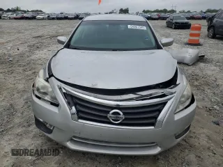 2015 Nissan Altima 2.5 z VIN 1N4AL3AP4FC438526, wystawiony jako Copart lot #54361345 z przebiegiem 135 577 mil mil oraz Szkoda całkowita • Salvage title. Historia ofert i sprzedaży dostępna na DreamBid. Obrazek 5.