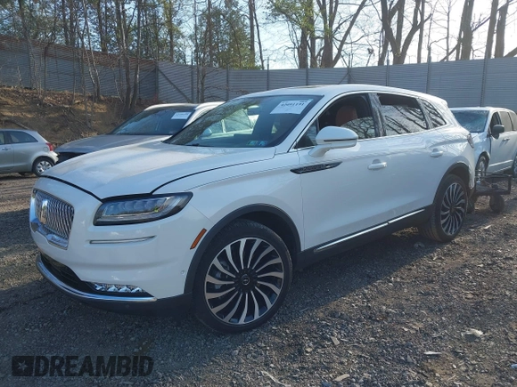 2023 Lincoln Nautilus Black Label z VIN 2LMPJ9JP1PBL28970, wystawiony jako IAAI lot #42091191 z przebiegiem 15 276 mil mil oraz . Historia ofert i sprzedaży dostępna na DreamBid. Obrazek 2.