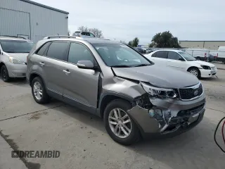 2014 Kia Sorento LX with VIN 5XYKT4A74EG515183, listed as a Copart auction lot 45332975 with 126,082 mi miles and Salvage Title. Bid and sale history available at carsss.com. Image 4.