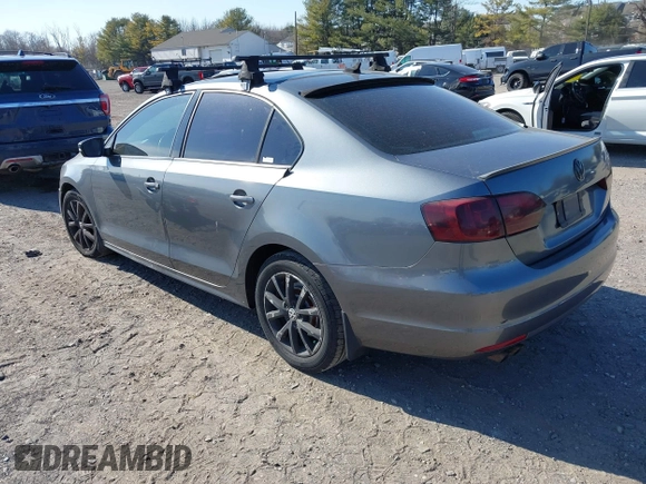 2011 Volkswagen Jetta SE с VIN 3VWDZ7AJ4BM080178, выставлен на аукционе IAAI как лот 41772185 с пробегом 140 897 миль миль и . История ставок и продаж доступна на DreamBid. Изображение 3.