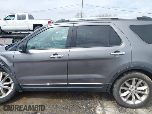 2012 Ford Explorer XLT with VIN 1FMHK8D81CGA54426, listed as a IAAI auction lot 41931005 with 194,501 mi miles and . Bid and sale history available at DreamBid. Image 14.