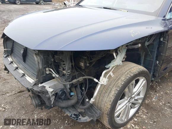 2018 Audi Q5 Premium Plus with VIN WA1BNAFY6J2002090, listed as a IAAI auction lot 41653345 with 127,292 mi miles. Bid and sale history available at carsss.com. Image 6.