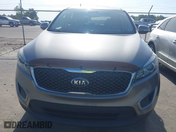 2018 Kia Sorento LX with VIN 5XYPG4A35JG417927, listed as a IAAI auction lot 42153693 with 75,971 mi miles. Bid and sale history available at carsss.com. Image 6.