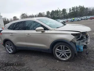 2017 Lincoln MKC Reserve with VIN 5LMCJ3D93HUL54581, listed as a IAAI auction lot 41711244 with 63,806 mi miles and . Bid and sale history available at DreamBid. Image 13.