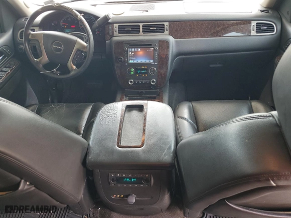 2013 GMC Yukon XL Denali with VIN 1GKS2MEF0DR338964, listed as a Copart auction lot 52231605 with 181,400 mi miles and Clean Title. Bid and sale history available at carsss.com. Image 8.