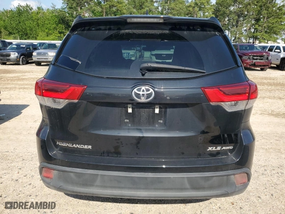 2018 Toyota Highlander SE with VIN 5TDJZRFH3JS839344, listed as a Copart auction lot 53492575 with 71,431 mi miles and Salvage Title. Bid and sale history available at carsss.com. Image 6.