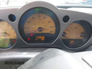 2004 Nissan Murano SL z VIN JN8AZ08T54W224915, wystawiony jako IAAI lot #42447585 z przebiegiem 170 929 mil mil oraz . Historia ofert i sprzedaży dostępna na DreamBid. Obrazek 7.