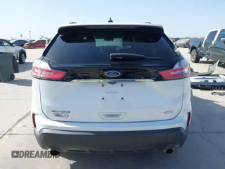 2020 Ford Edge SE z VIN 2FMPK3G92LBA35135, wystawiony jako IAAI lot #41851720 z przebiegiem 49 534 mil mil oraz . Historia ofert i sprzedaży dostępna na DreamBid. Obrazek 17.