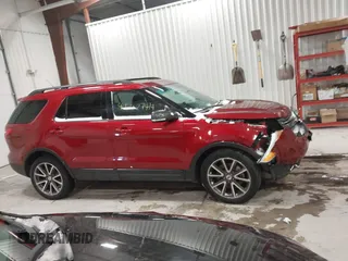 2015 Ford Explorer XLT with VIN 1FM5K7D84FGA40411, listed as a IAAI auction lot 41427414 with 83,345 mi miles and . Bid and sale history available at carsss.com. Image 13.