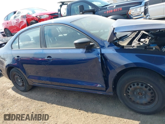 2013 Volkswagen Jetta S with VIN 3VW2K7AJ1DM272303, listed as a IAAI auction lot 42611043 with 129,107 mi miles and . Bid and sale history available at DreamBid. Image 14.
