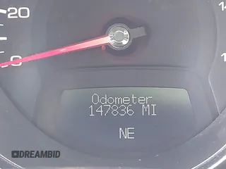 2009 Cadillac CTS RWD z VIN 1G6DF577190106800, wystawiony jako IAAI lot #42316470 z przebiegiem 147 836 mil mil oraz . Historia ofert i sprzedaży dostępna na DreamBid. Obrazek 16.