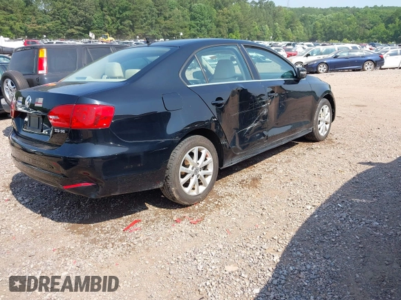 2013 Volkswagen Jetta SE with VIN 3VWDX7AJ8DM285270, listed as a IAAI auction lot 42328752 with 181,942 mi miles and . Bid and sale history available at DreamBid. Image 4.