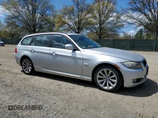 2011 BMW 3 Series 328i xDrive with VIN WBAUU3C51BA541860, listed as a Copart auction lot 53249775 with 108,462 mi miles and Clean title. Bid and sale history available at DreamBid. Image 4.