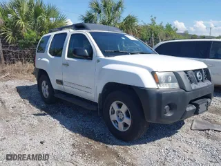 2005 Nissan Xterra S with VIN 5N1AN08W85C644846, listed as a IAAI auction lot 41942899 with 172,518 mi miles. Bid and sale history available at carsss.com. Image 1.