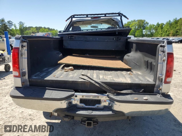 2006 Ford F-250 XL with VIN 1FTNF21576EB65386, listed as a Copart auction lot 54137515 with 112,244 mi miles and Salvage title. Bid and sale history available at DreamBid. Image 6.