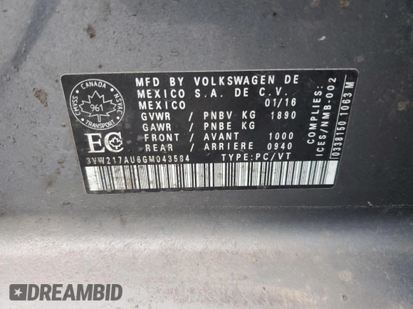 2016 Volkswagen Golf TSI SE z VIN 3VW217AU6GM043584, wystawiony jako Copart lot #51722765 z przebiegiem Nie podano mil oraz Czysty tytuł • Clean title. Historia ofert i sprzedaży dostępna na DreamBid. Obrazek 12.