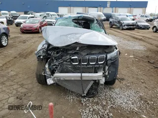 2022 Jeep Compass Limited with VIN 3C4NJDCB4NT113810, listed as a Copart auction lot 54395785 with 38,871 mi miles and Non repairable. Bid and sale history available at DreamBid. Image 5.