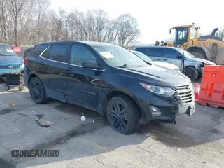 2021 Chevrolet Equinox LT z VIN 3GNAXUEV8ML344557, wystawiony jako IAAI lot #41506312 z przebiegiem 54 977 mil mil oraz . Historia ofert i sprzedaży dostępna na DreamBid. Obrazek 1.