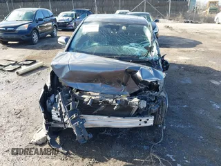 2018 Toyota Prius Two z VIN JTDKARFU4J3056141, wystawiony jako IAAI lot #41525929 z przebiegiem 127 414 mil mil oraz . Historia ofert i sprzedaży dostępna na DreamBid. Obrazek 12.