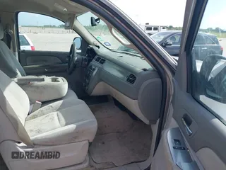 2007 Chevrolet Suburban LT with VIN 3GNFC16037G199184, listed as a IAAI auction lot 42666370 with 259,929 mi miles and . Bid and sale history available at DreamBid. Image 5.