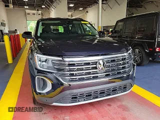 2024 Volkswagen Atlas SE with VIN 1V2HR2CA7RC575005, listed as a IAAI auction lot 42731226 with 14,322 mi miles and . Bid and sale history available at DreamBid. Image 20.